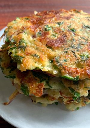 A picture of Potato & Parsley Pancakes.