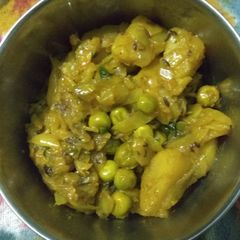 Cabbage matar aalo A picture of Cabbage matar aalo.