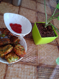 A picture of Cabbage pakoda.