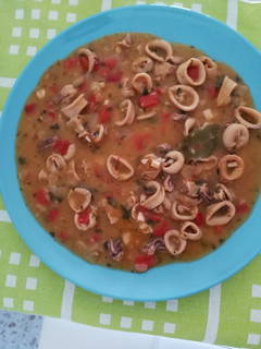 Una foto de Chipirones en salsa