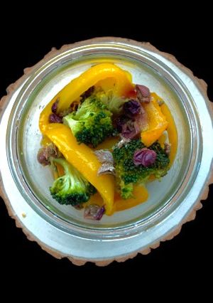 Foto di Broccoli e Peperoni in Vasocottura al Microonde