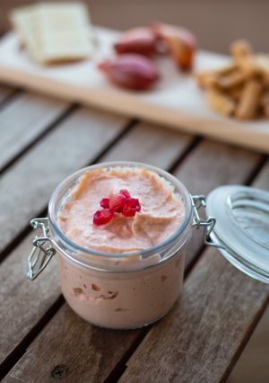 Una foto de Paté casero de langostinos y atún