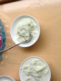 A picture of Green Apple Frozen Yoghurt Ice Cream.