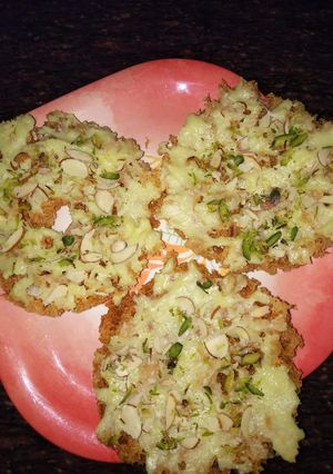 A picture of Sawan special ghevar.