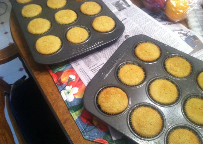 Simple Way to Prepare Homemade Peach Cupcakes