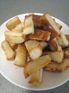 A picture of Rusk Made from Sliced Bread in 5 Minutes.