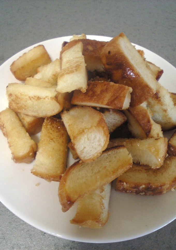 A picture of Rusk Made from Sliced Bread in 5 Minutes.