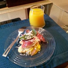 A picture of Eggs Caprese.