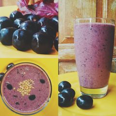 A picture of Black Royal Summer Smoothie.