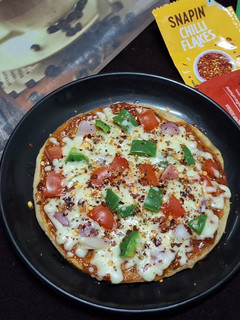 A picture of No yeast No Oven wheat flour Pizza.