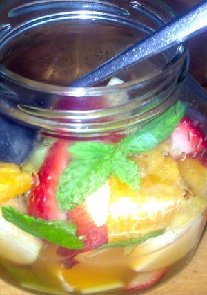 A picture of sig's Fruit Salad in a Jar.