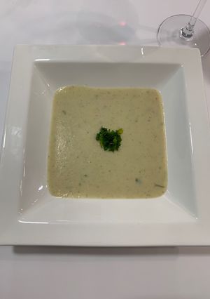 Tejszínes zellerkrémleves recept fotója