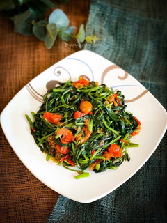 Foto resep Tumis Kangkung Terasi@mamasusancooks