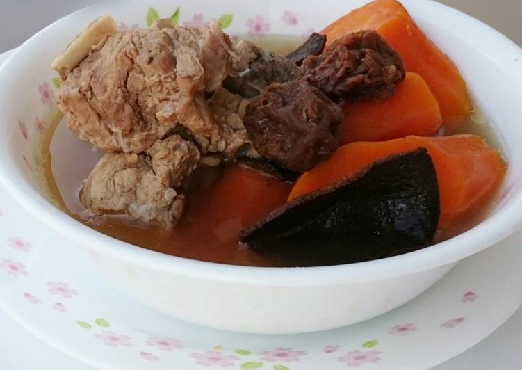 Steps to Make Quick Carrot And Sour Plum In Pork Soup