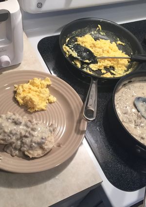 A picture of Sausage Gravy.