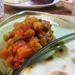 A picture of High Protein Chickpea Curry.