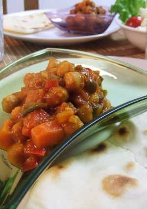 A picture of High Protein Chickpea Curry.