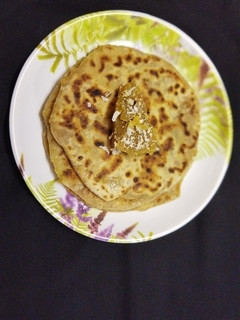 વેડમી (Vedmi Recipe In Gujarati) રેસીપી મુખ્ય ફોટો