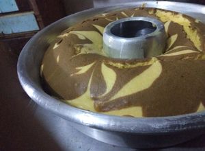 Foto resep Resep Bolu Jadul/ Marmer Cake Loyang 24 cm Takaran Sendok dengan Oven Tangkring