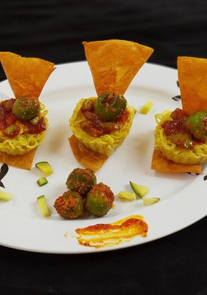 A picture of Keri gunda meggy with nachos.
