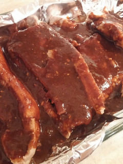 A picture of Plum Glazed Ribs.