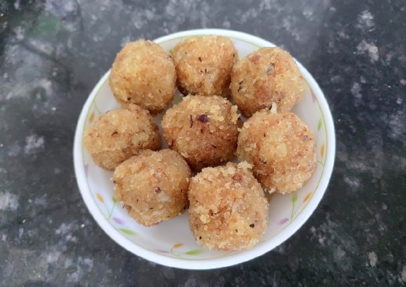 Coconut laddu