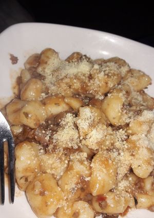 Una foto de Ñoquis de leche panceta y queso