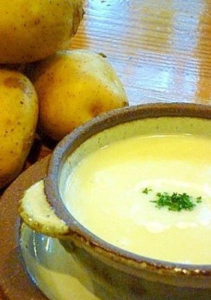 A picture of New Potato Potage Soup.