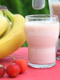 Rostos eper-banán smoothie recept fotója