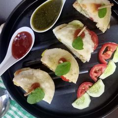 A picture of Idli sandwich.