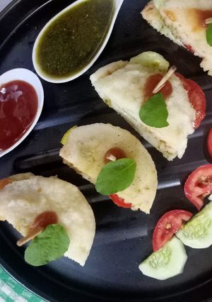 A picture of Idli sandwich.