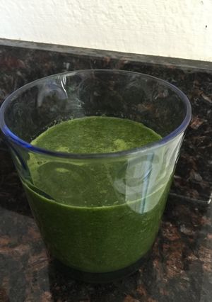A picture of Cilantro Lung and Liver Cleaner.