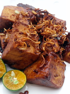 A picture of Tofu In Wasabi Soy Sauce.
