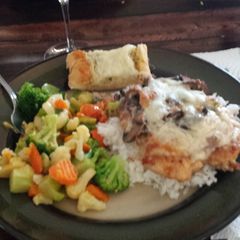 A picture of Chicken Lombardy.