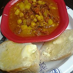 My Mom's Spanish bean soup A picture of My Mom's Spanish bean soup.