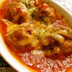 A picture of ✽ Meatballs with Stewed Tomatoes Topped with Cheese ✽.