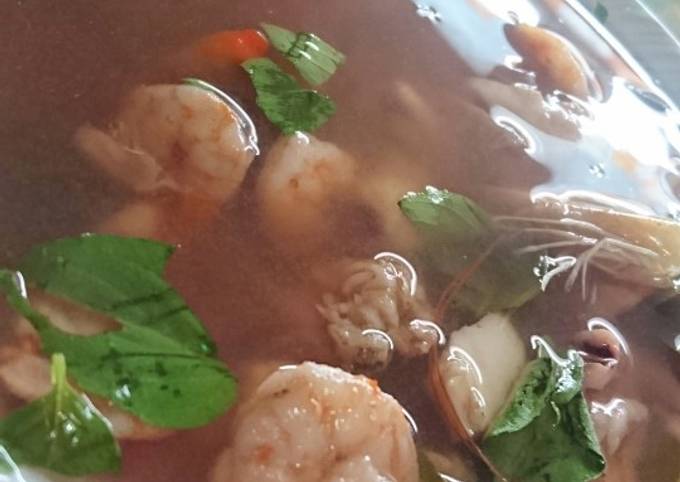 A reaally simple Tom Yum Seafood