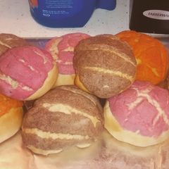A picture of Conchas (Mexican sweet bread).