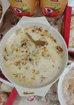 A picture of Sheer-Khurma.