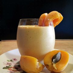 A picture of AMIEs APRICOT Smoothie.