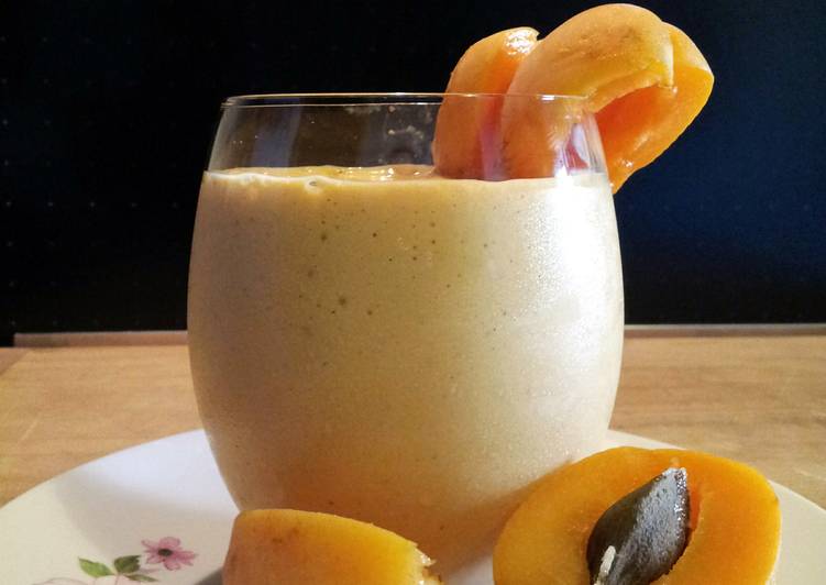 Simple Way to Make Quick AMIEs APRICOT Smoothie