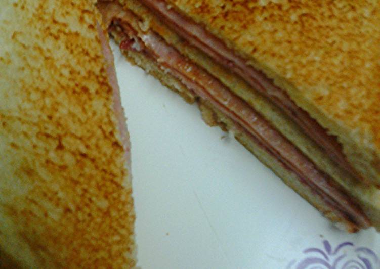 Simple Way to Prepare Homemade Ham sandwich