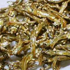 A picture of Tazukuri (Dried Simmered Sardines) for Osechi.