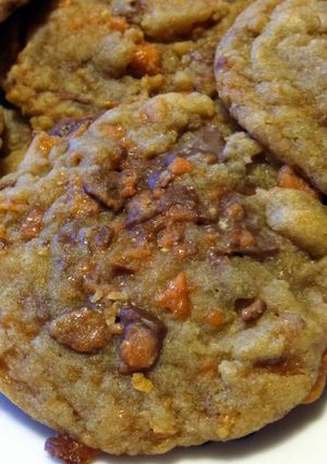 A picture of Irvixen's Chewy Butterfinger Cookies.