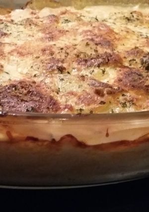 A picture of Potatoes au Gratin.