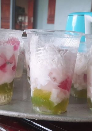 Hình của món Chè Dừa Dầm.