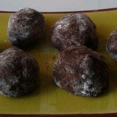 A picture of Chocolate Meltaways.