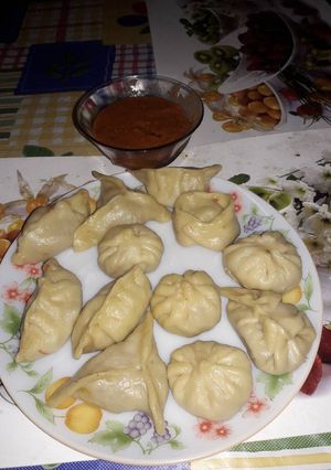 A picture of Momo.