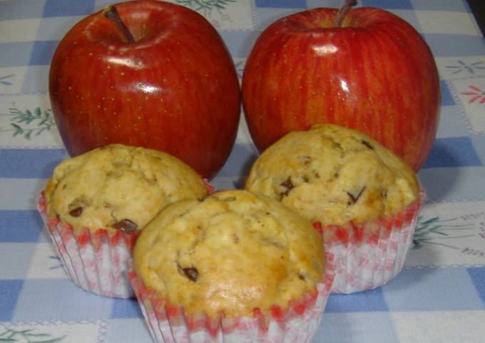 Quick & Easy Apple Muffins