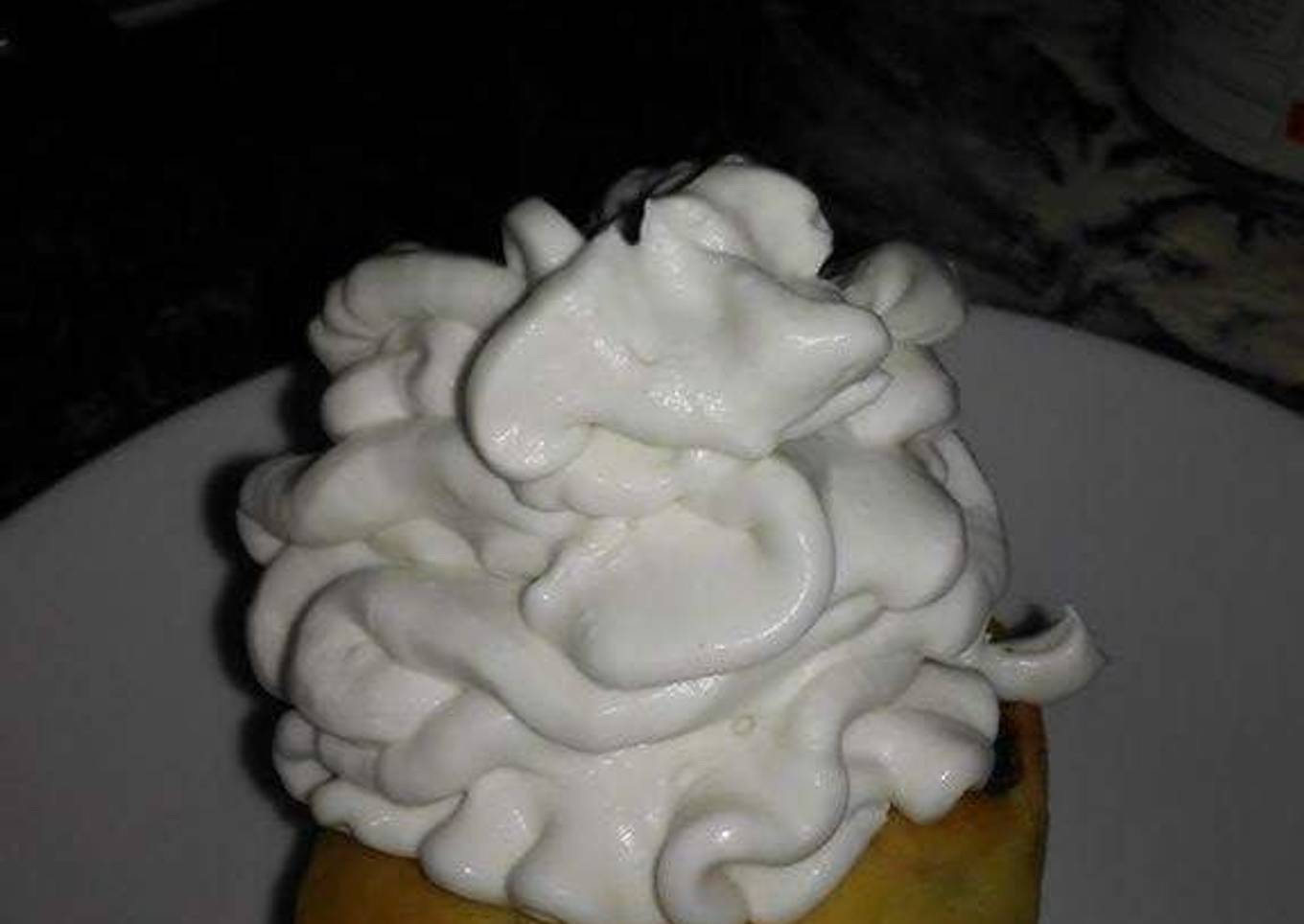 Lactose free whipped cream